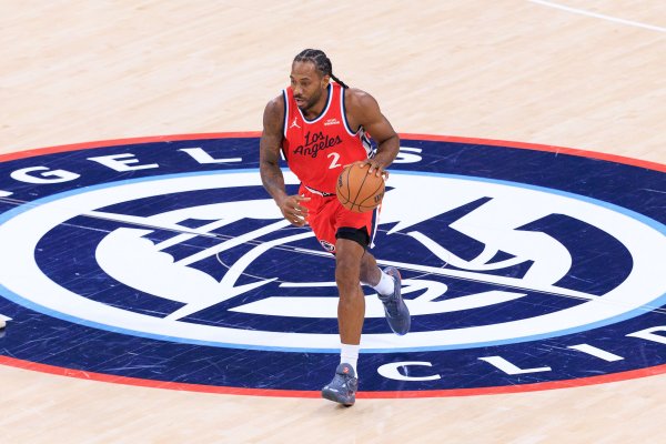 配资官网app 媒体人：快船连续两次被开拓者暴打 限制小卡其他人放不放无所谓